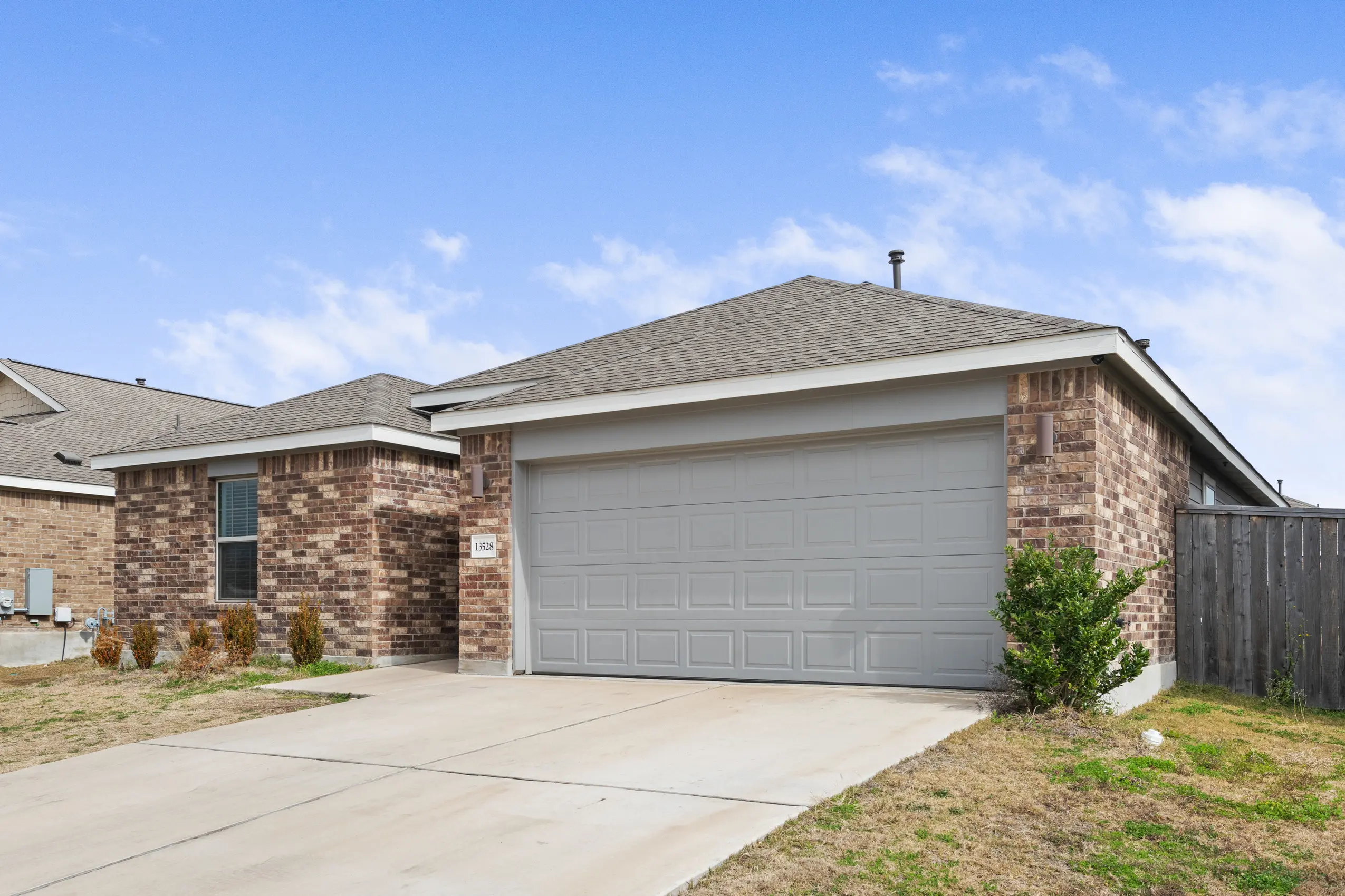 new home for sale in manor tx