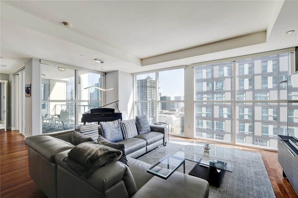 Four Seasons Condo for Sale in The Downtown Private Residences
